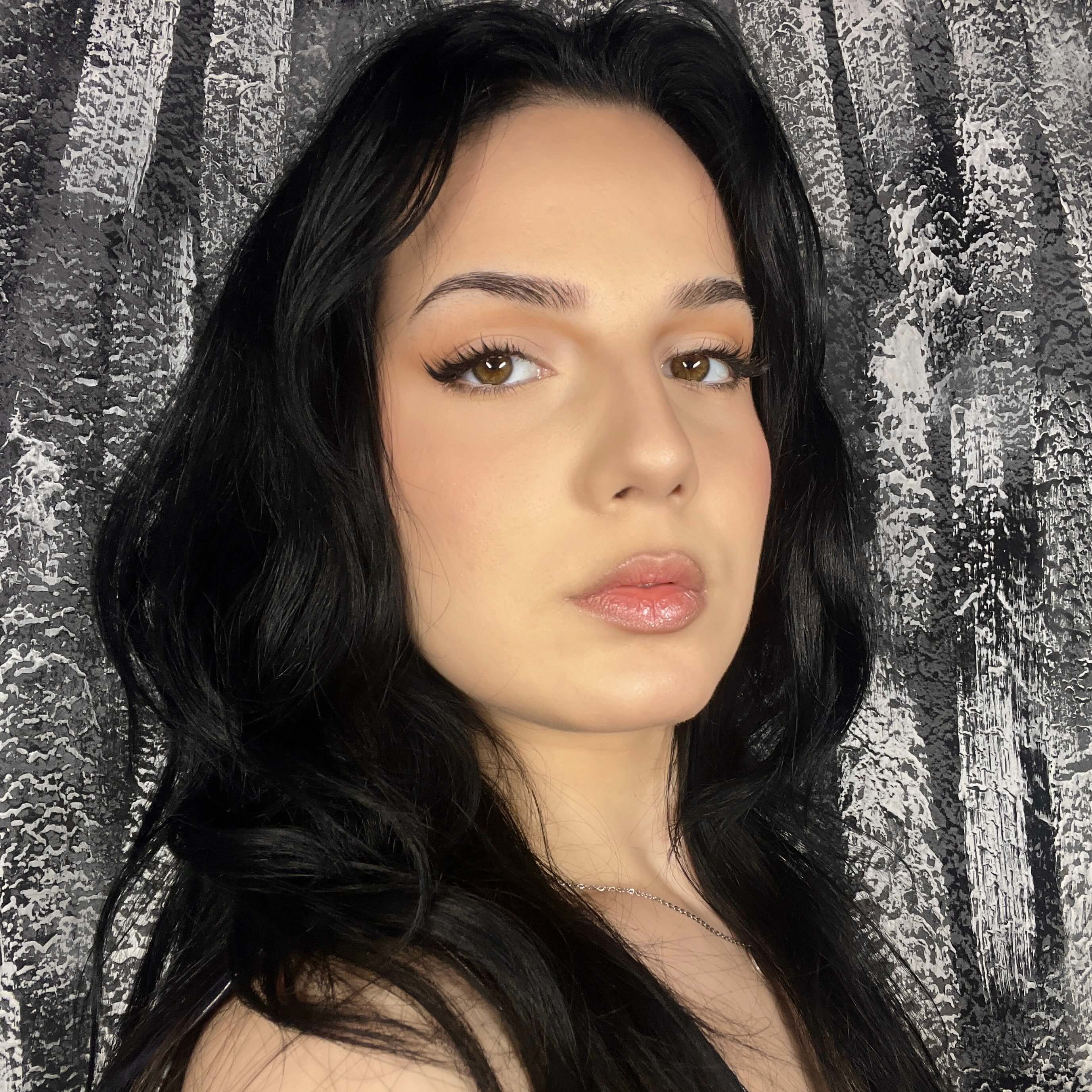 Natural glam look 3